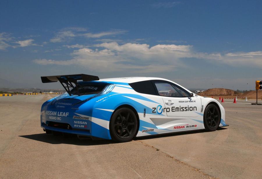  Nissan Leaf NISMO RC Concept 2013 года  (фото 6 из 27)